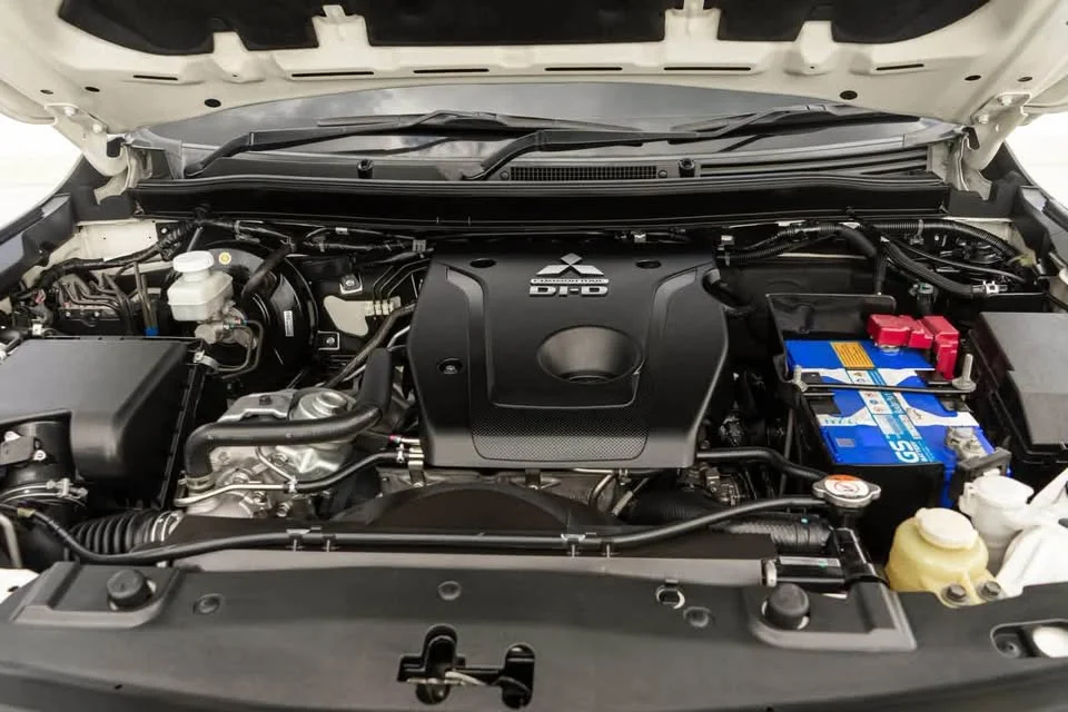 2022 Mitsubishi Triton V 3