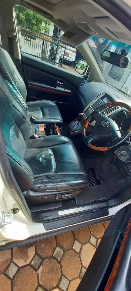 2008 Toyota Harrier II 2