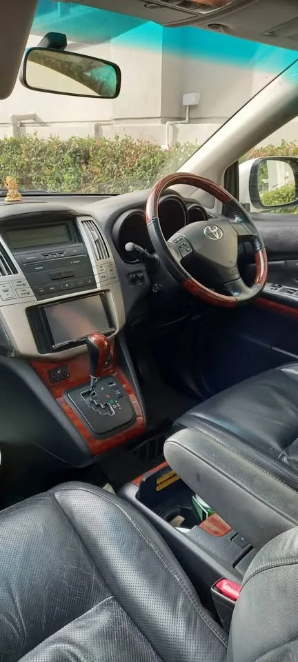 2008 Toyota Harrier II 3