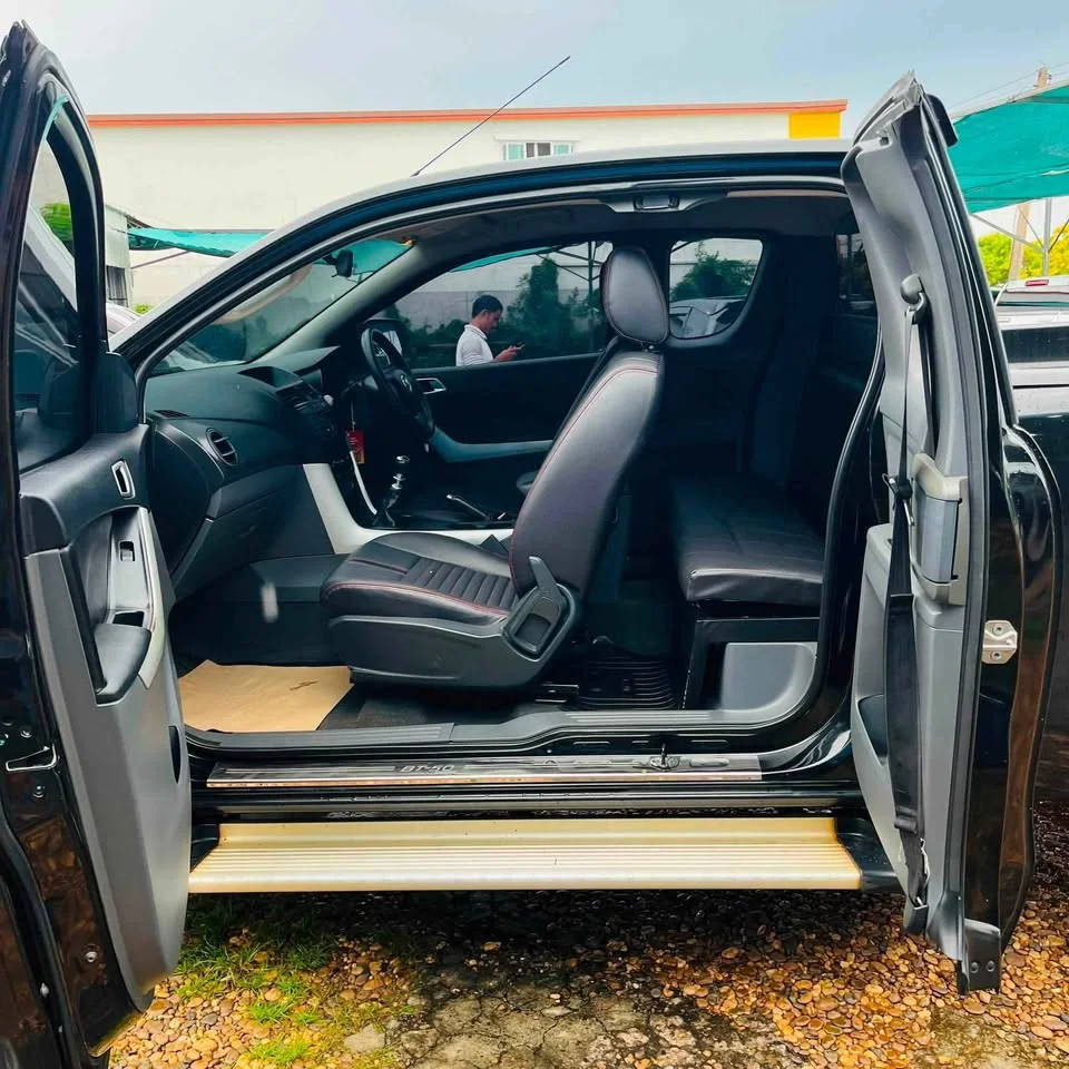 2012 Mazda BT-Series II 2