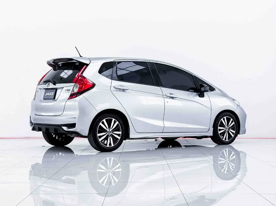 2020 Honda Jazz III 2