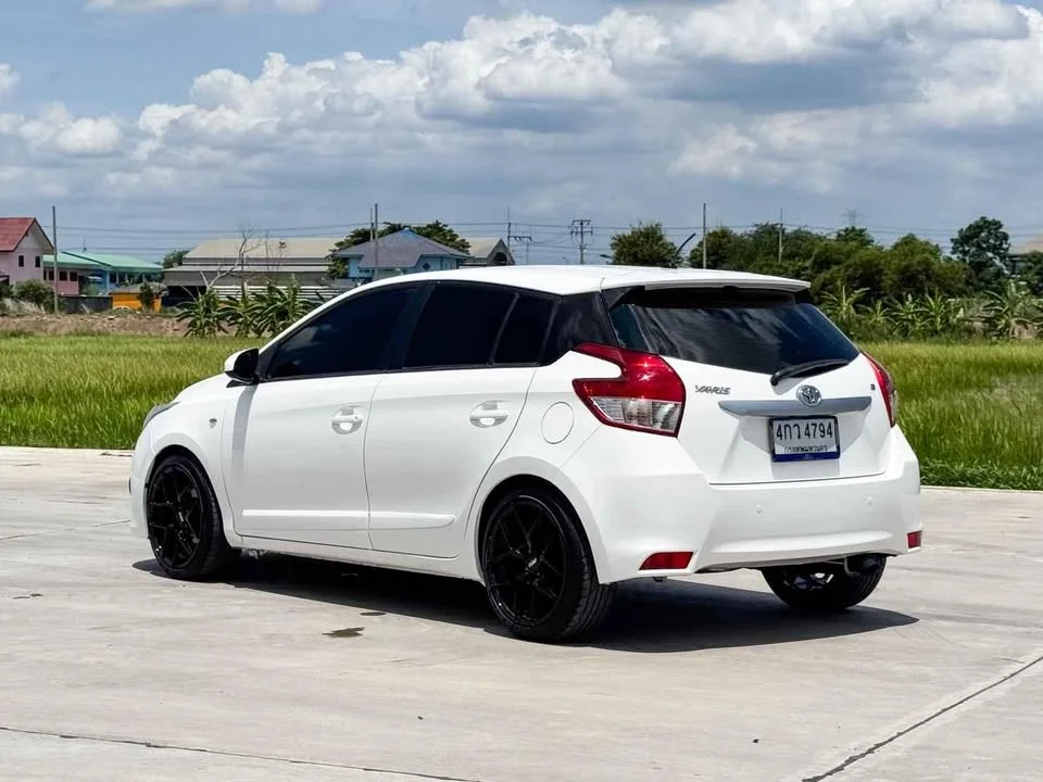 2015 Toyota Yaris III 3