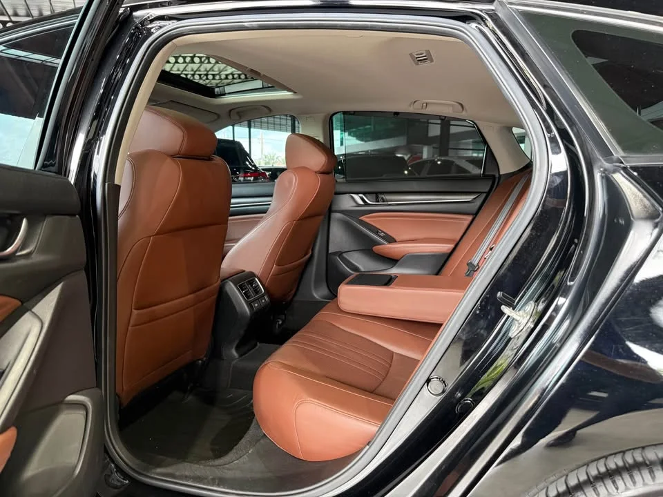 2019 Honda Accord X 3
