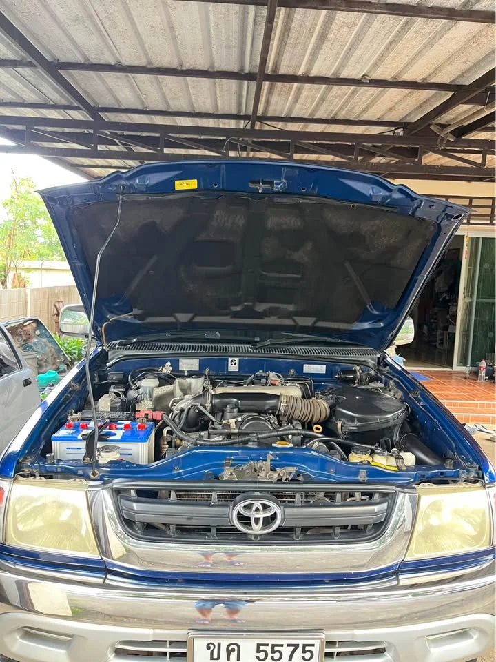 2002 Toyota Hilux Tiger VI 2