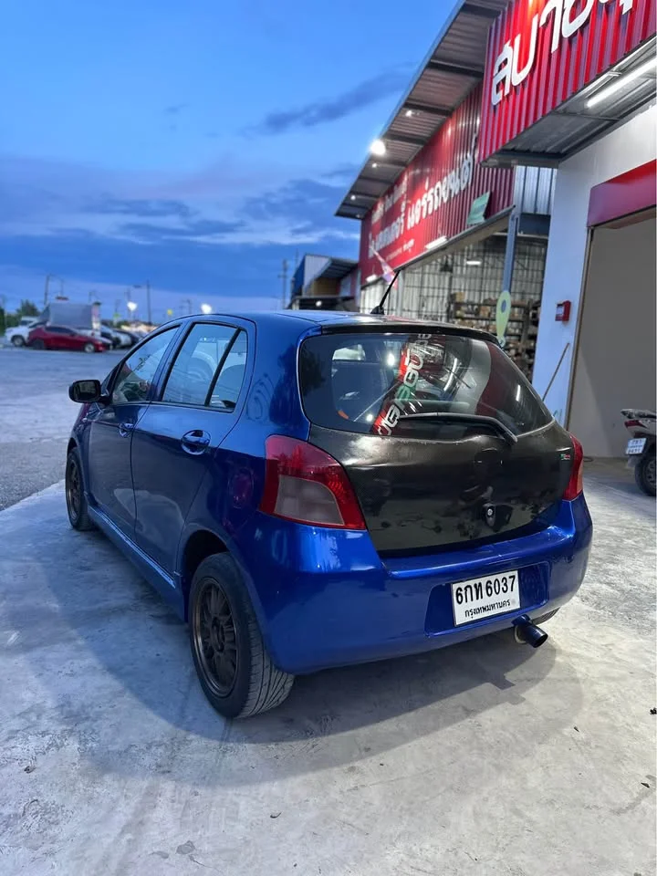 2006 Toyota Yaris II 2