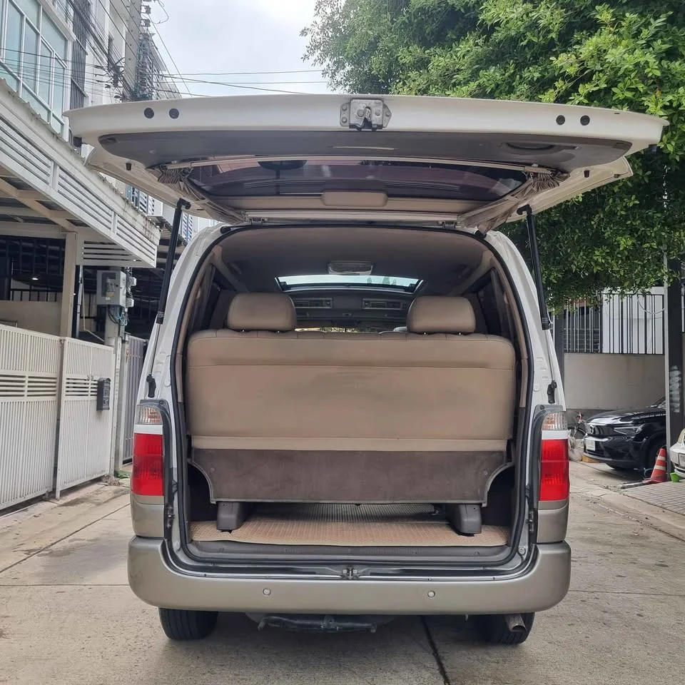 2000 Toyota Granvia H100 2