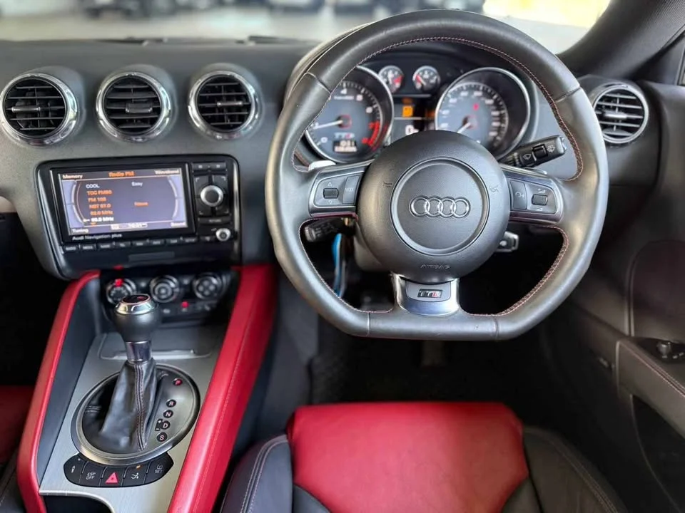2010 Audi TT Mk2 3