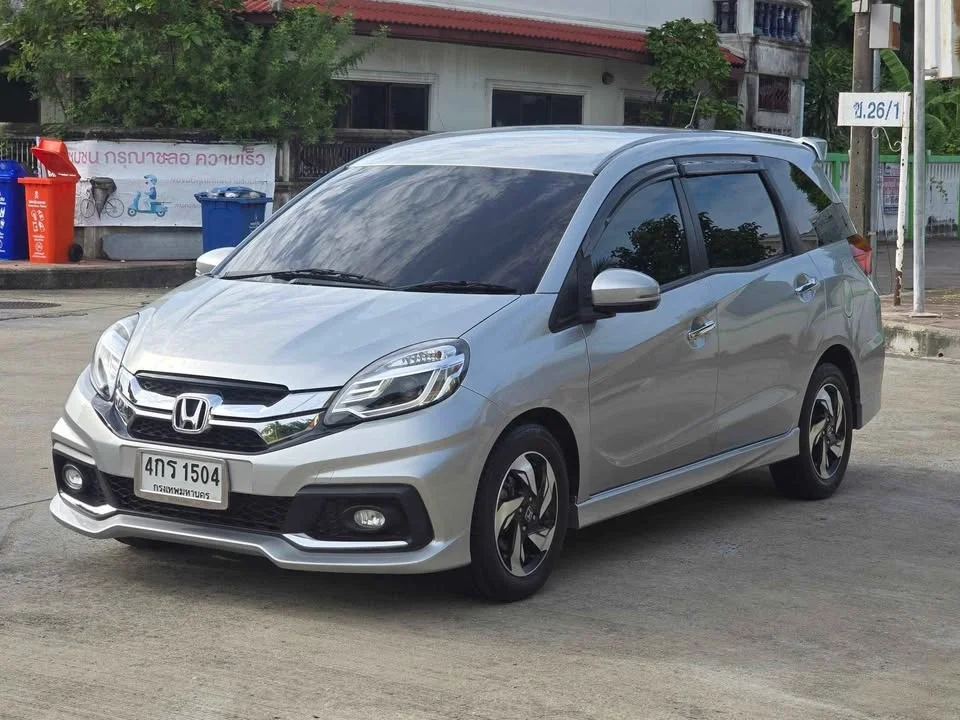 2015 Honda Mobilio II 2