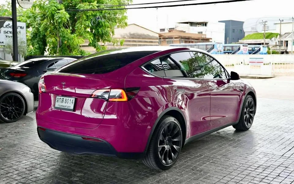 2023 Tesla Model Y 2