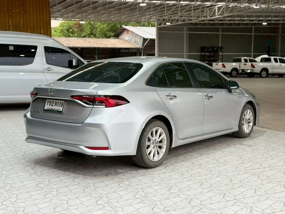 2020 Toyota Corolla Altis XII (E210) 3