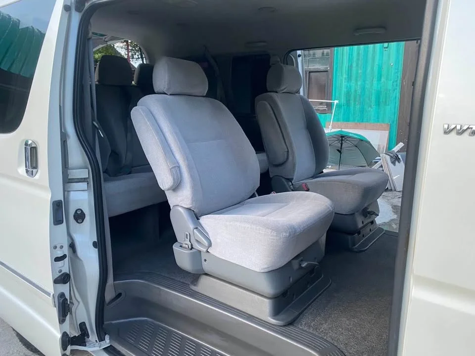 2009 Toyota Commuter V (H200) 2