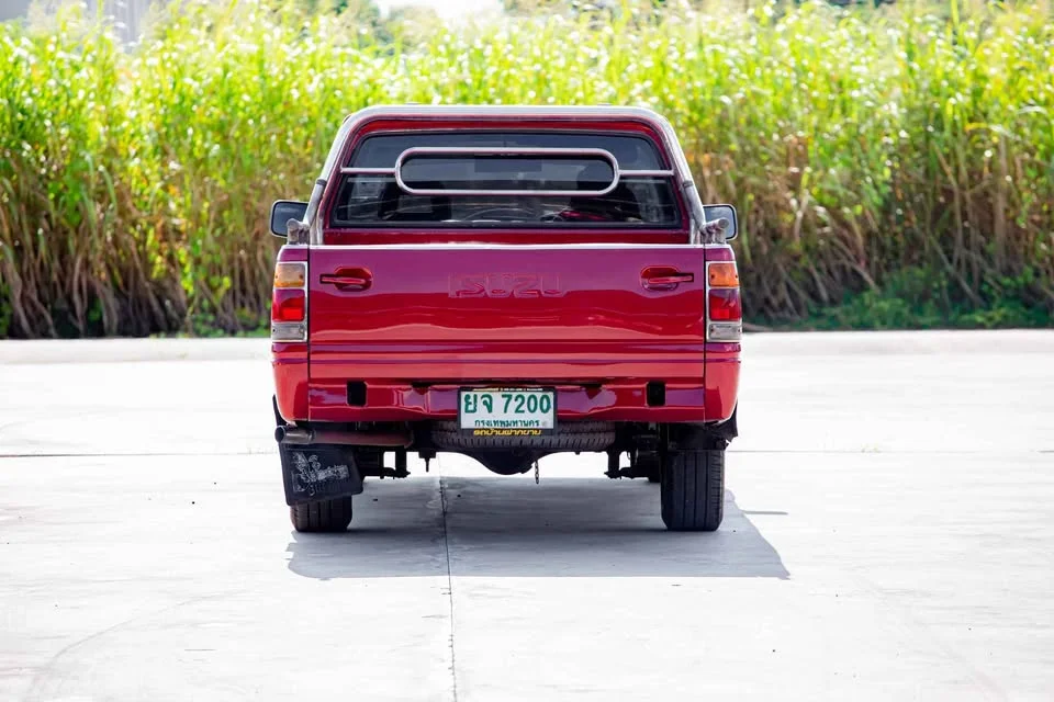 1993 Isuzu TFR III 3