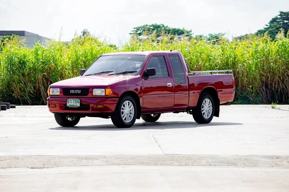 1993 Isuzu TFR III 3