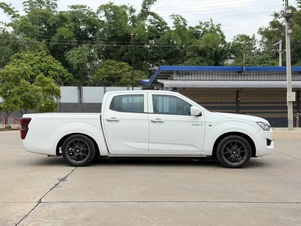 2021 Isuzu D-Max III (RG) 3