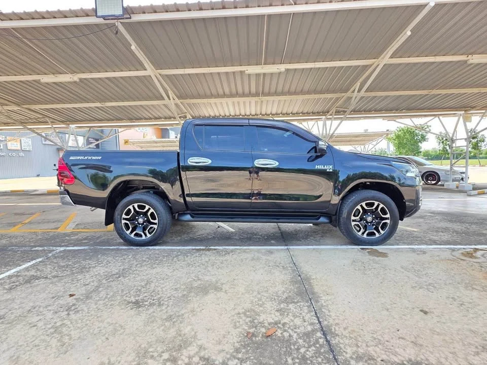 2021 Toyota Hilux VIII 3