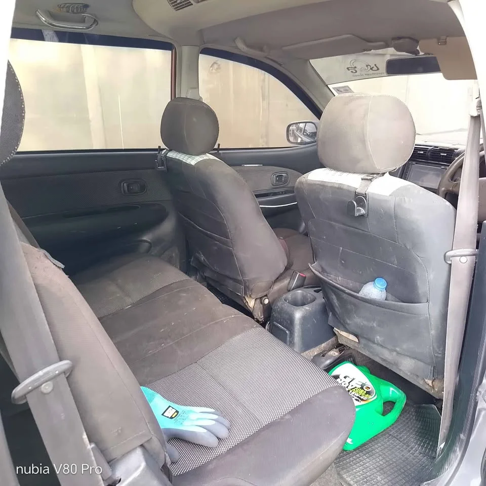 2004 Toyota Avanza I 2