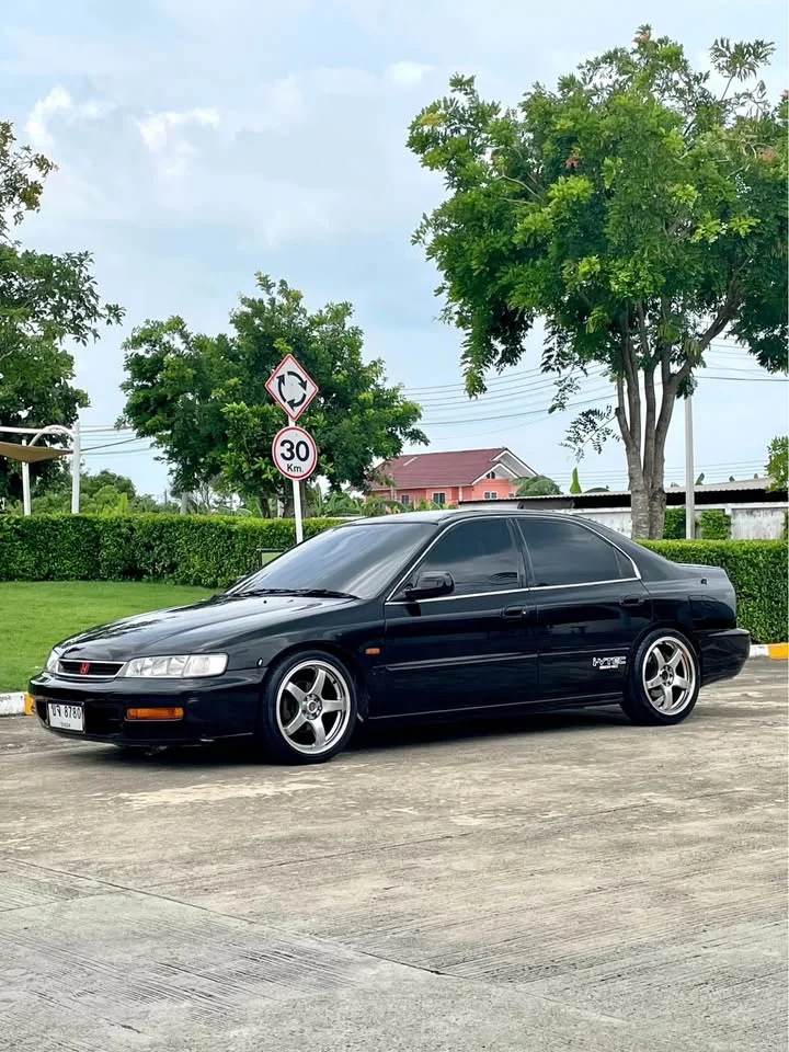 1997 Honda Accord V 3
