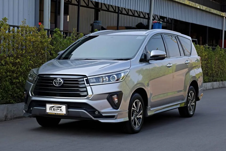 2023 Toyota Innova II 3