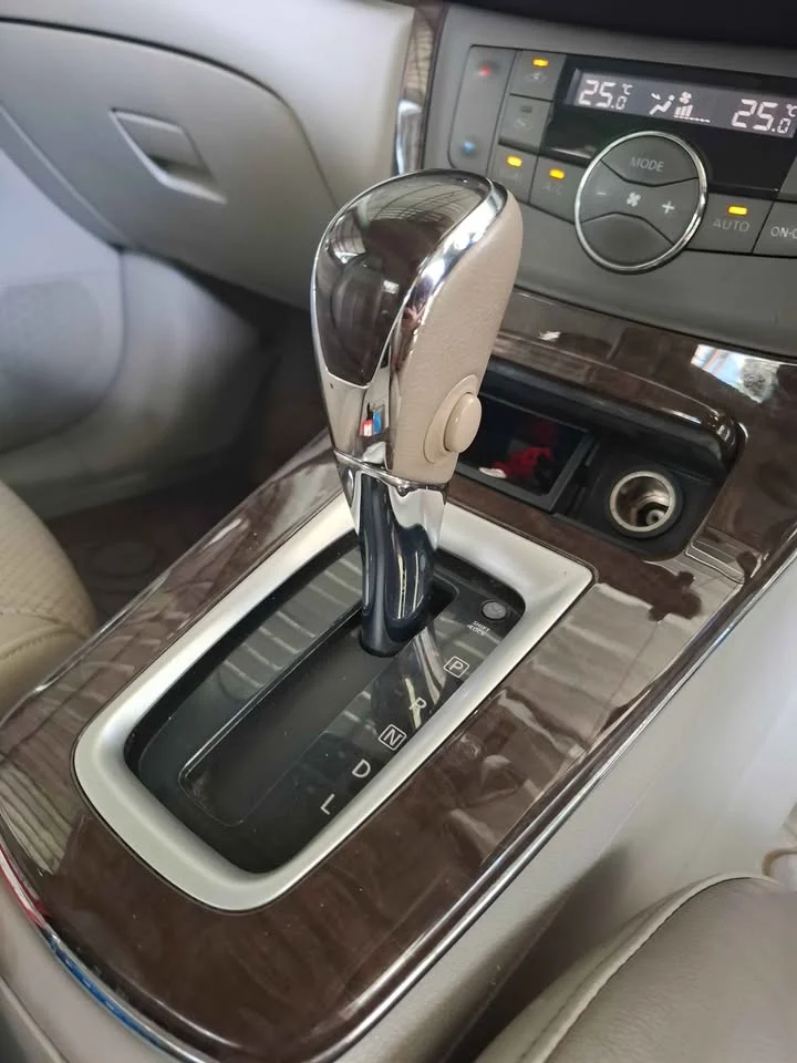 2012 Nissan Sylphy III (B17) 3