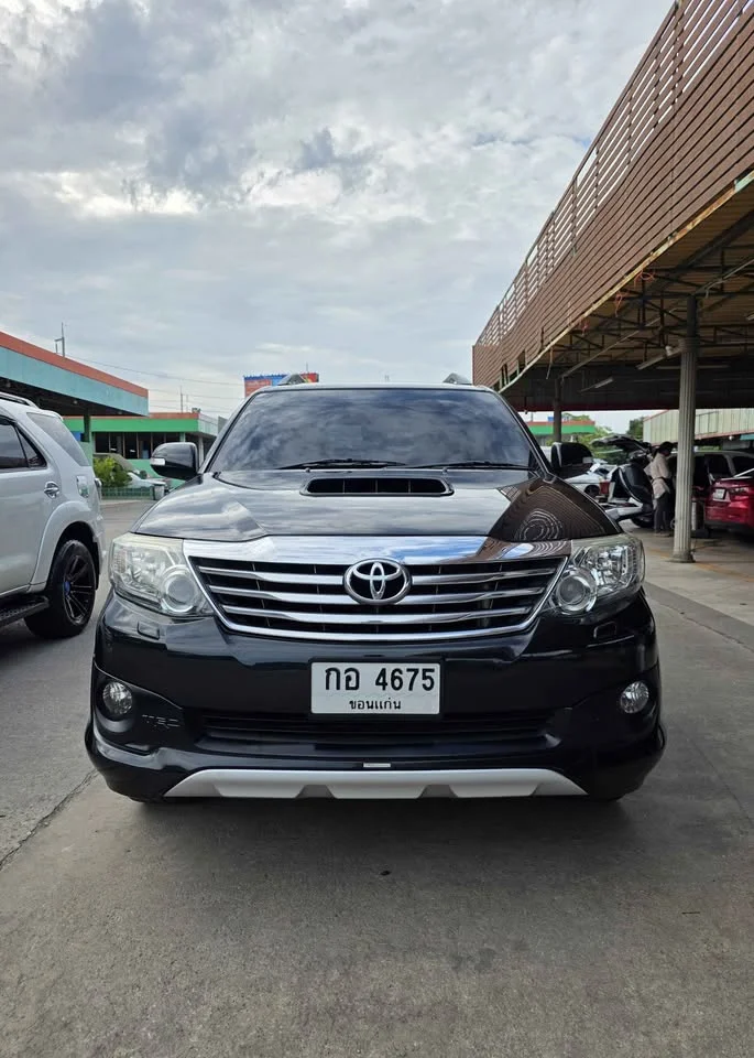 2013 Toyota Fortuner I 3