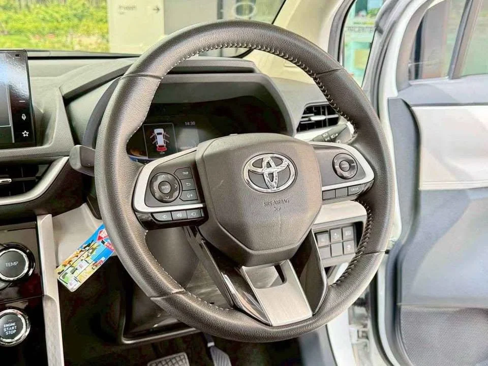 2022 Toyota Veloz III 2