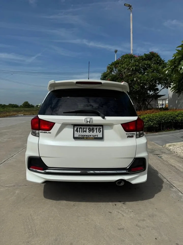 2015 Honda Mobilio II 3