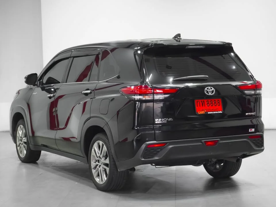 2024 Toyota Innova III 3