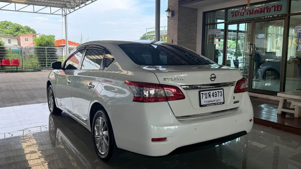 2015 Nissan Sylphy III (B17) 3