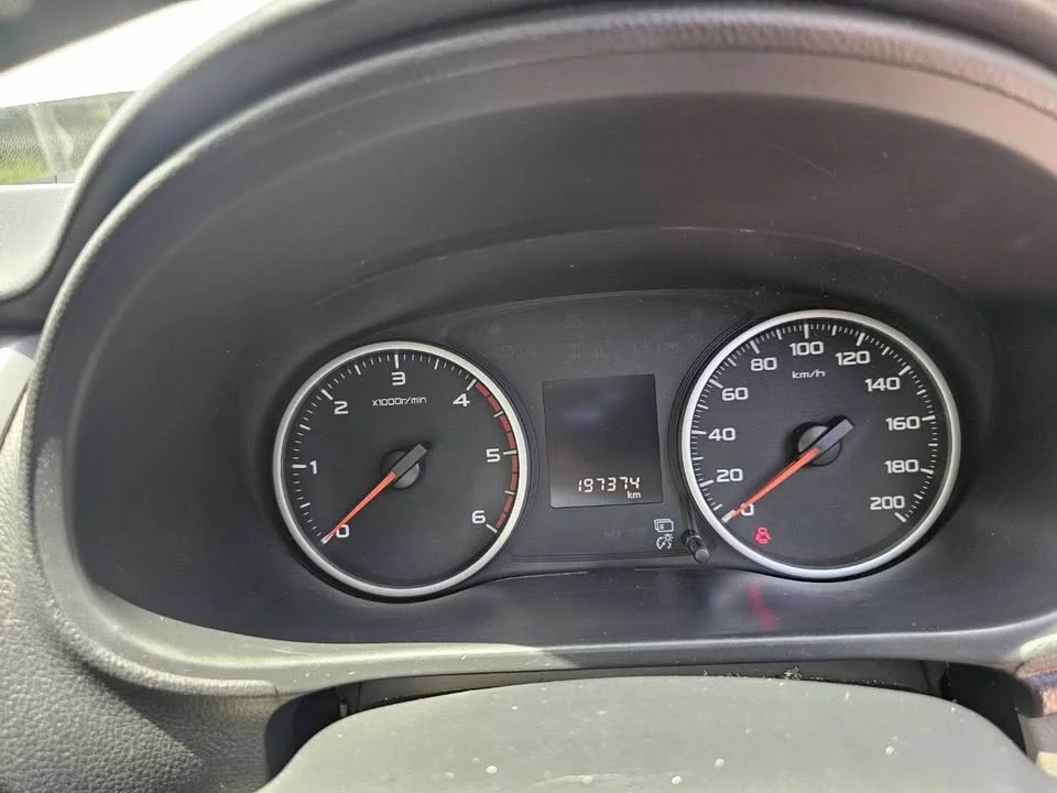 2016 Mitsubishi Triton V 3