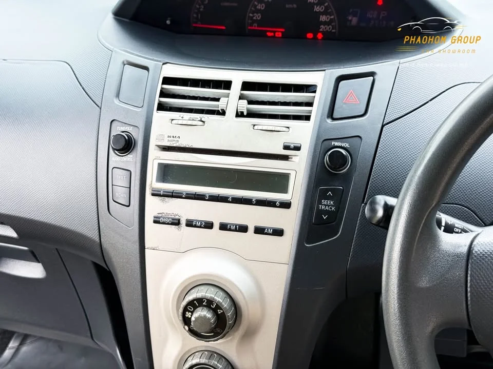 2006 Toyota Yaris II 3