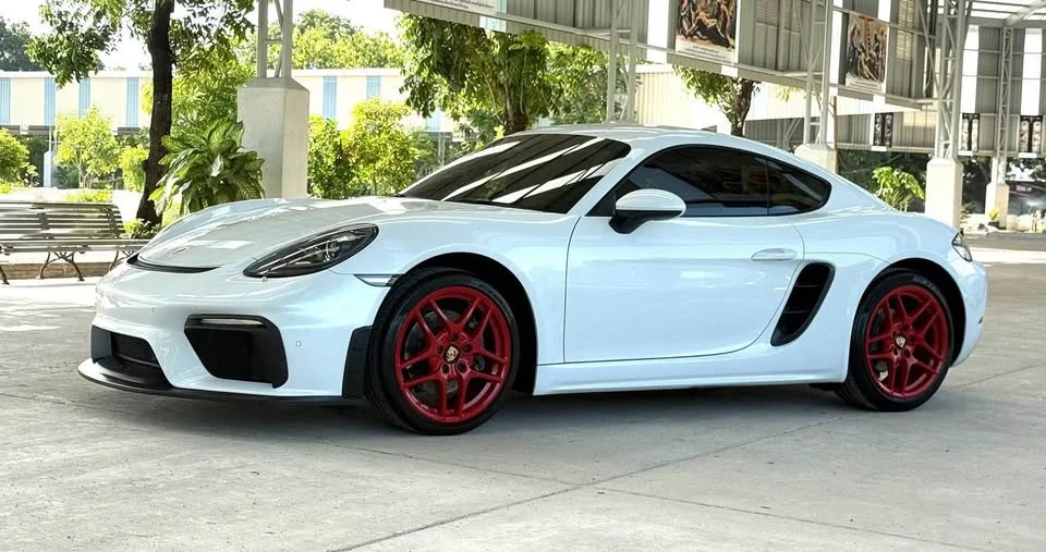 2018 Porsche 718 Boxster and Cayman IV 2