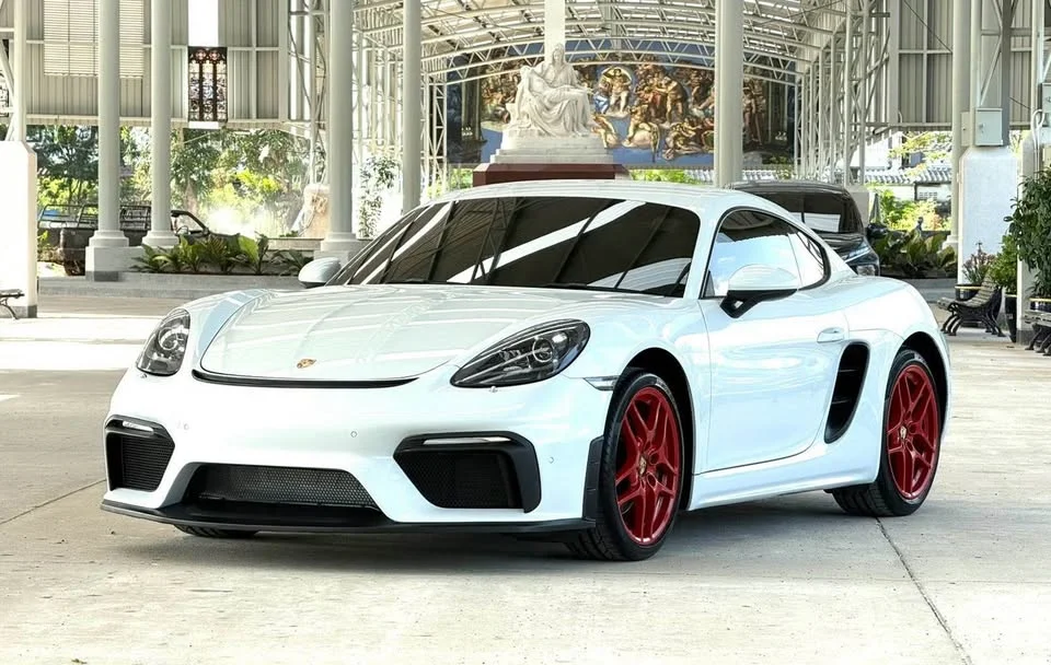 2018 Porsche 718 Boxster and Cayman IV 3