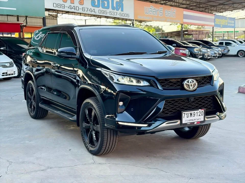 2021 Toyota Fortuner II 2