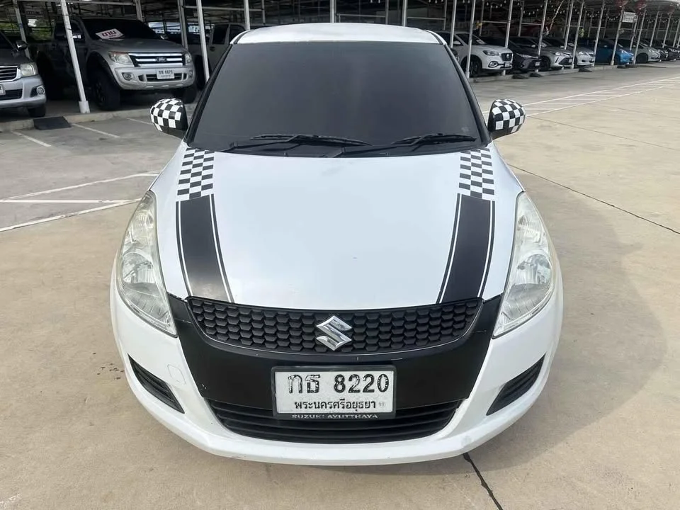 2013 Suzuki Swift II 3