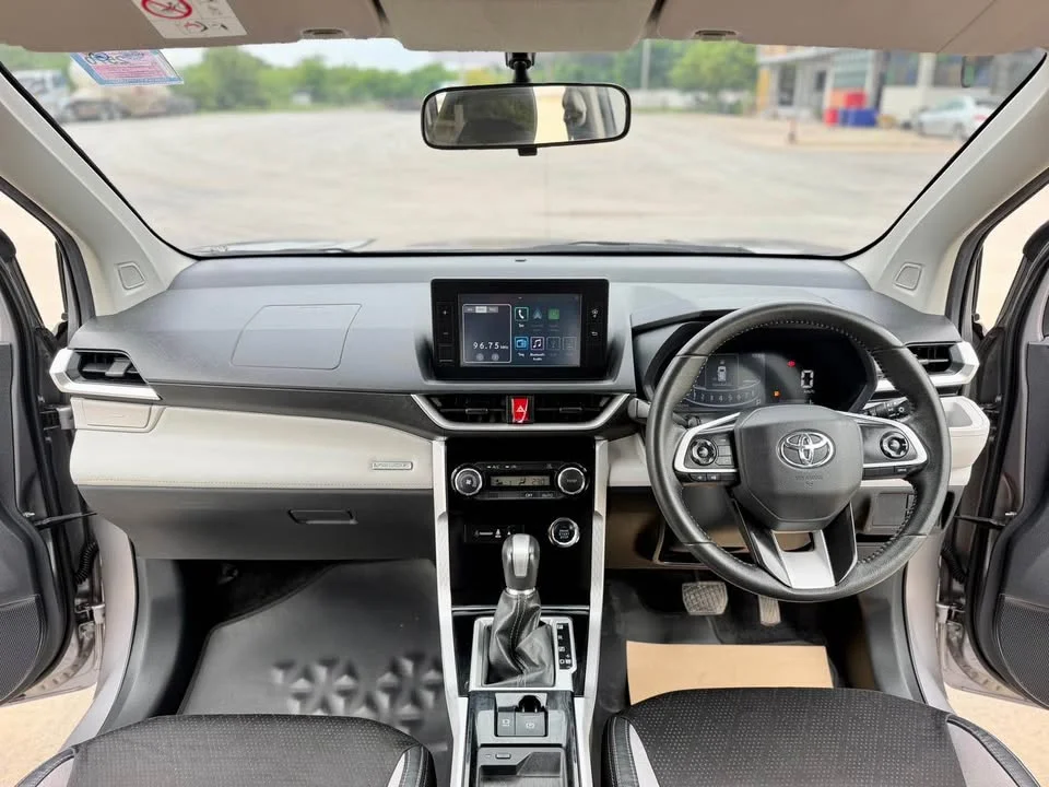 2022 Toyota Veloz III 3