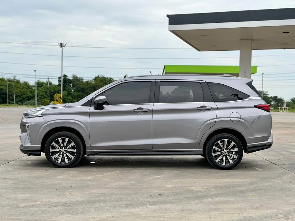 2022 Toyota Veloz III 2