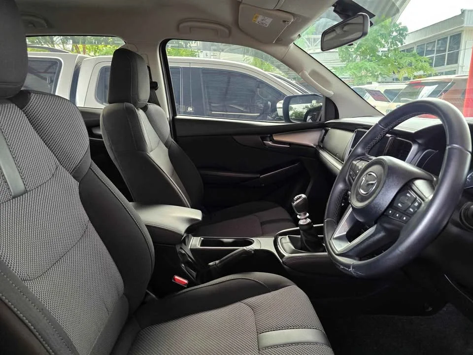 2021 Mazda BT-Series III 2