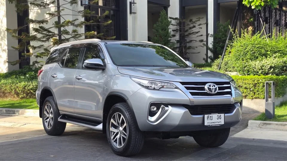 2018 Toyota Fortuner II 2