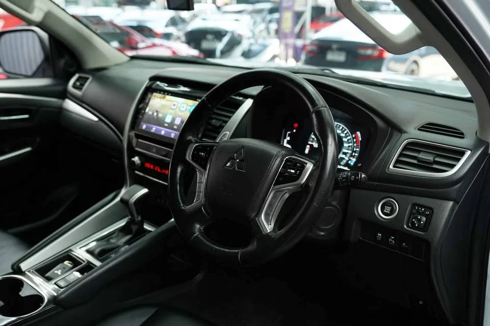 2020 Mitsubishi Pajero Sport III 2