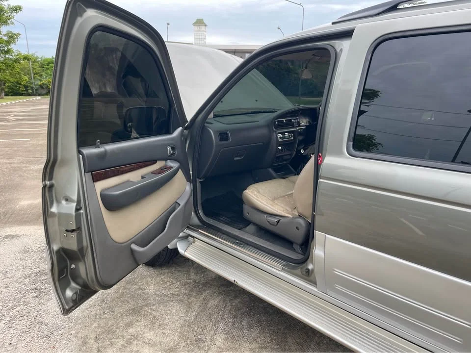 2003 Ford Everest I 2