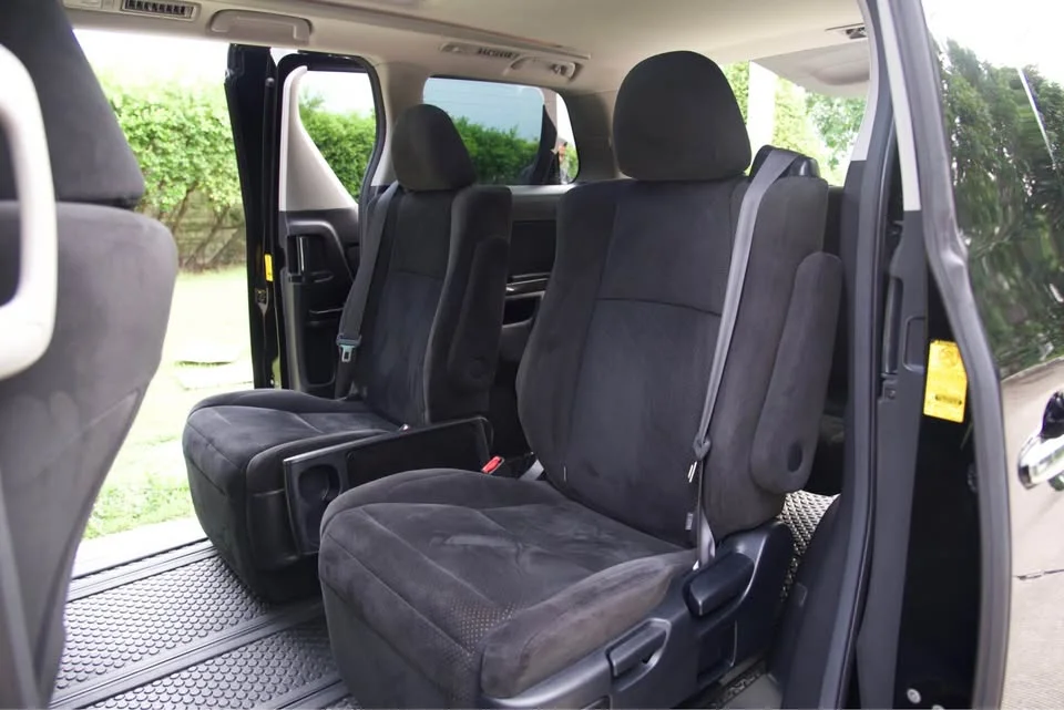 2012 Toyota Alphard, Vellfire II (AH20) 3