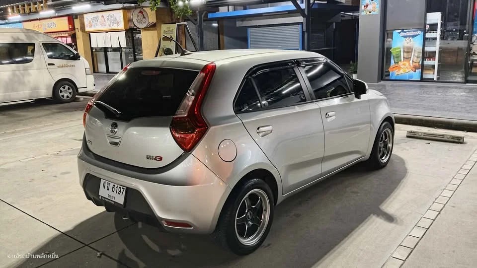 2015 MG 3 II 3