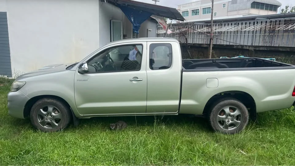 2013 Toyota Hilux VII 3