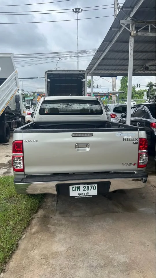 2013 Toyota Hilux VII 2
