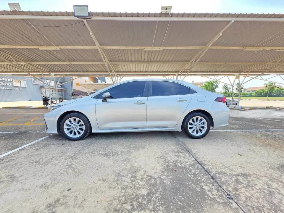 2020 Toyota Corolla Altis XII (E210) 3