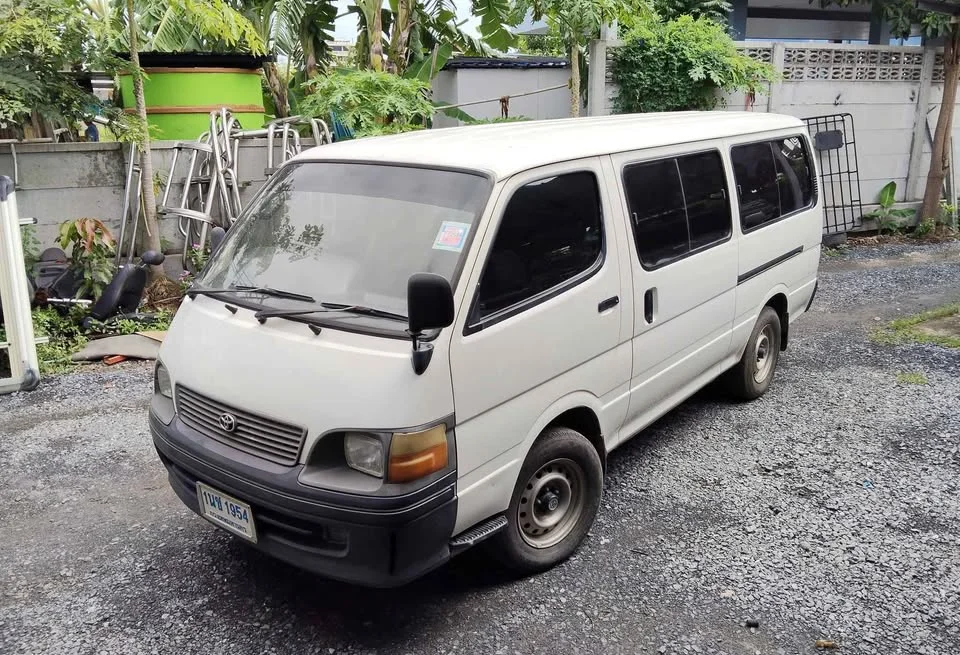 1999 Toyota Commuter IV (H100) 2
