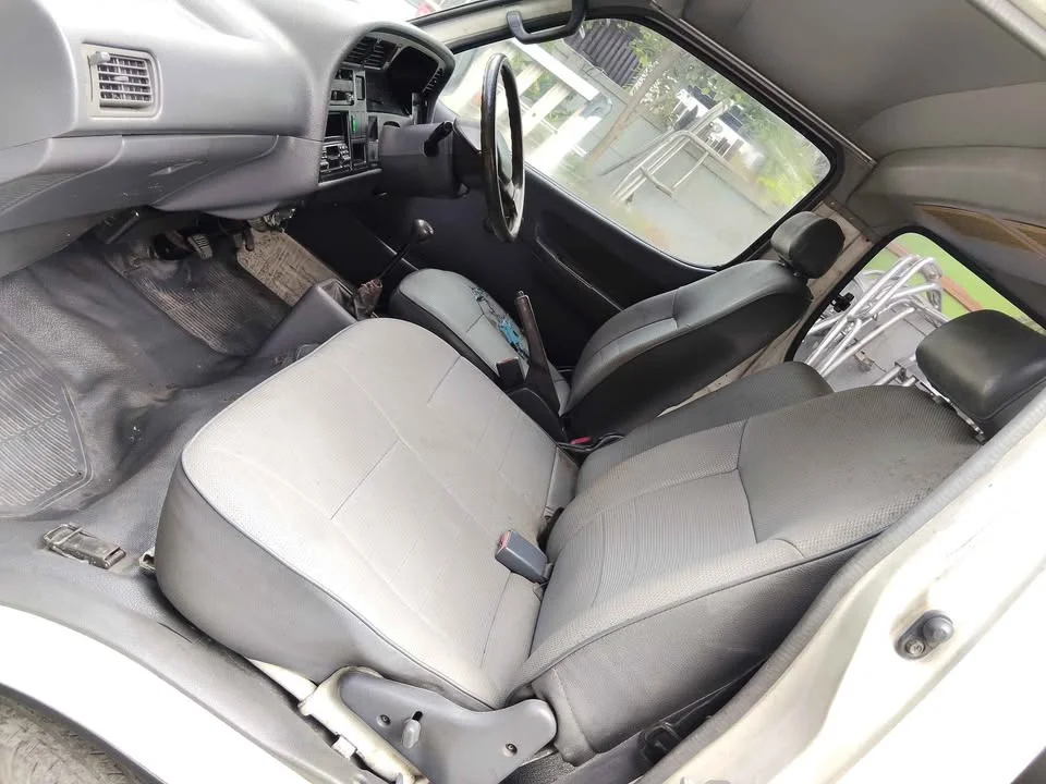 1999 Toyota Commuter IV (H100) 2