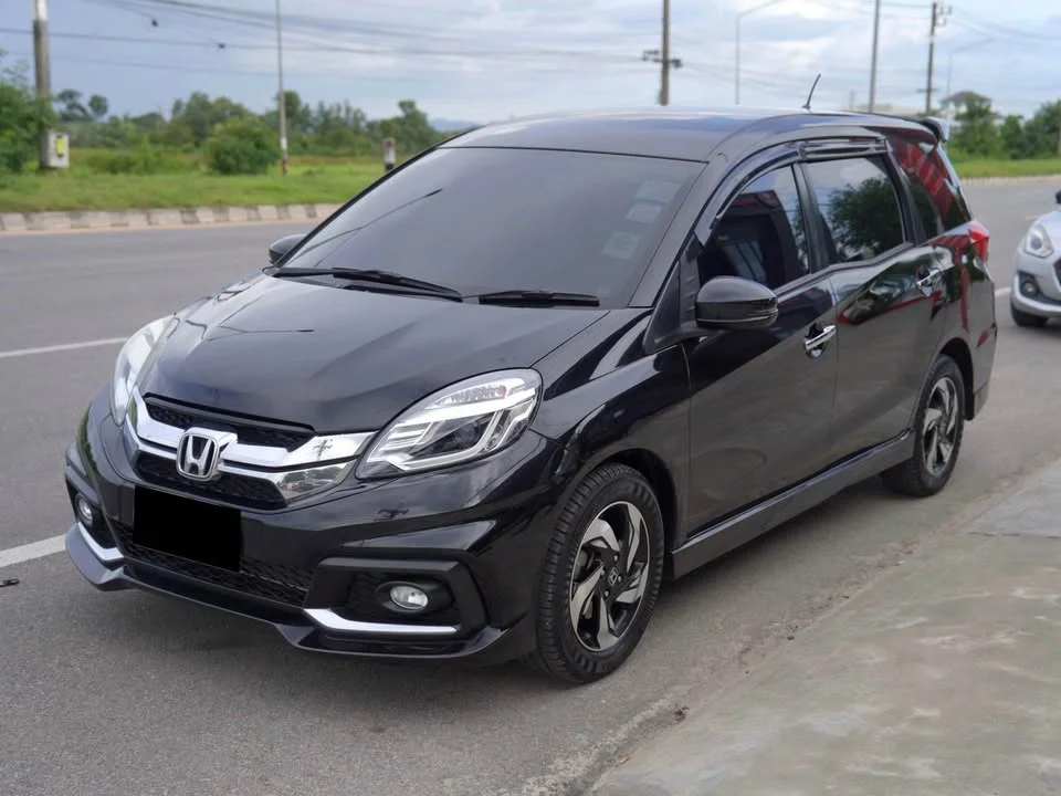 2015 Honda Mobilio II 2