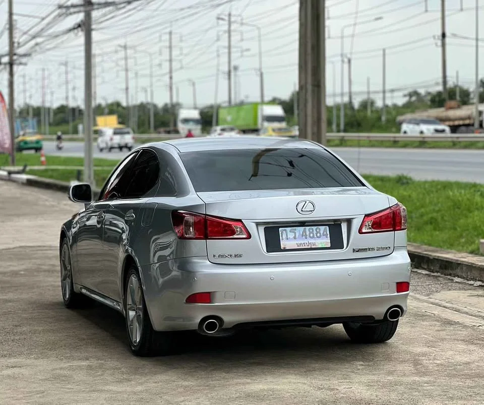 2014 Lexus IS II 2