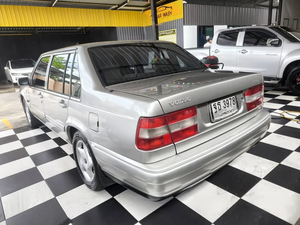 1995 Volvo 900 Series 3
